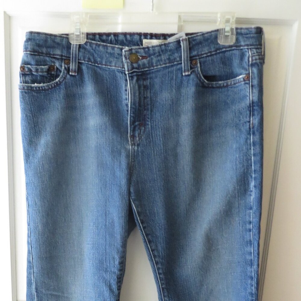 Levi’s Women’s 515 Boot Cut Jeans 16 M